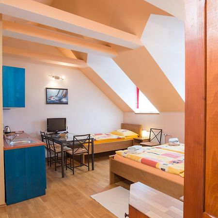 Pension Iberica Бърно Екстериор снимка